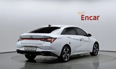 Hyundai Avante 2021, 83233 км, за 11567.96 USD