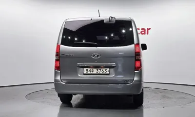 Hyundai Starex 2017, 99420 км, за 8273.62 USD