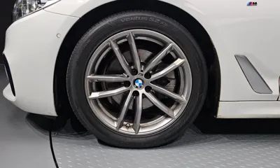 BMW 5-Series 2018, 88738 км, за 16604.8 USD