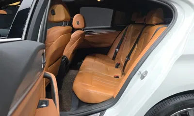 BMW 5-Series 2018, 88738 км, за 16604.8 USD - фото 12