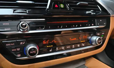 BMW 5-Series 2018, 88738 км, за 16604.8 USD - фото 28