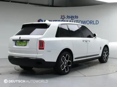 Rolls-Royce Cullinan 2024, 7787 км, за 389669.87 USD