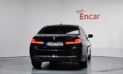 BMW 5-Series 2023, 52220 км, за 24702.58 USD