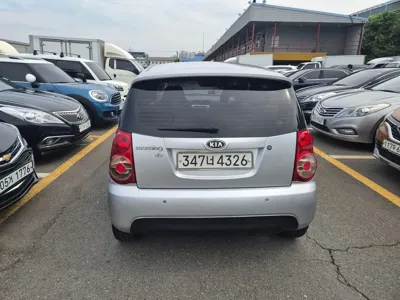 Kia Morning 2008, 85960 км, за 1628.67 USD