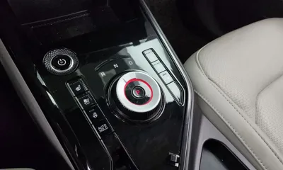 Kia Niro 2023, 103476 км, за 15419.46 USD - фото 9
