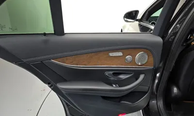 Mercedes-Benz E-Class 2021, 15404 км, за 30803.83 USD - фото 25