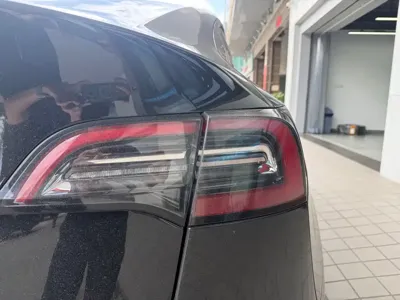 Tesla Model Y 2022, 69000 км, за 22694.6 USD - фото 17