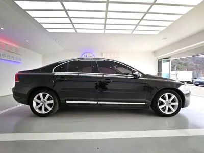Volvo S80 2016, 164703 км, за 3571.43 USD - фото 8