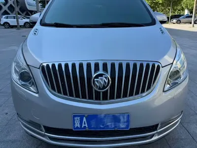 Buick GL8 2013, 160000 км, за 4695.25 USD