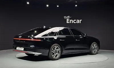 Hyundai Grandeur 2023, 50178 км, за 20186.23 USD