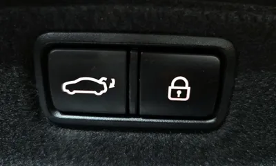 Hyundai Genesis 2016, 63388 км, за 14503.3 USD - фото 20