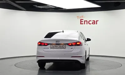 Hyundai Avante 2017, 132546 км, за 5047.57 USD