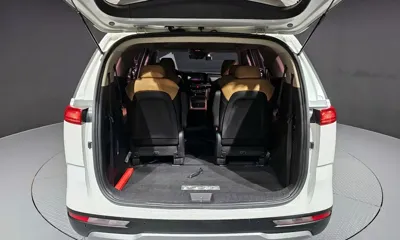 Kia Canival 2021, 88729 км, за 15989.43 USD - фото 20