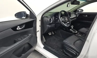 Kia K3 2024, 6762 км, за 12884.04 USD - фото 10
