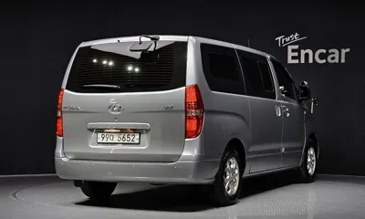 Hyundai Starex 2015, 44992 км, за 9668.51 USD