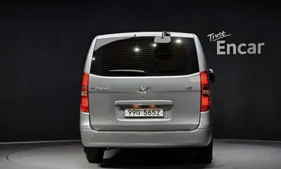 Hyundai Starex 2015, 44992 км, за 9668.51 USD