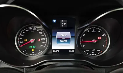 Mercedes-Benz GLC-Class 2019, 123384 км, за 15287.55 USD - фото 8