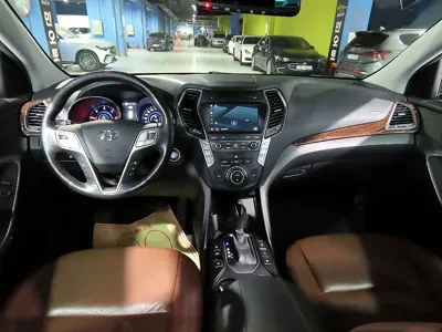 Hyundai Santafe 2015, 138145 км, за 5534.93 USD