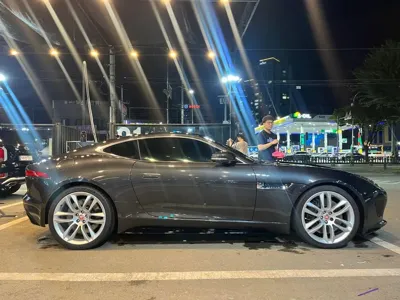 Jaguar F-Type 2015, 50000 км, за 29120.59 USD