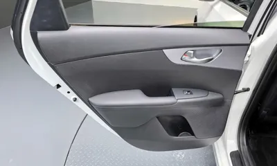 Kia K3 2022, 98597 км, за 8320.87 USD - фото 25