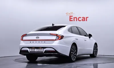 Hyundai Sonata 2020, 55595 км, за 12813.06 USD