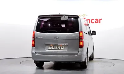 Hyundai Starex 2017, 171073 км, за 7150.75 USD