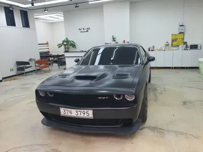 Dodge Challenger 2017, 63200 км, за 59078.38 USD