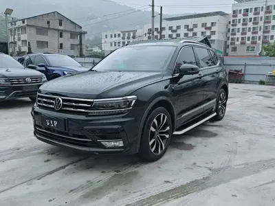 Volkswagen Tiguan L · 2021 год