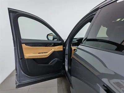 Lynk & Co 09 EM-P 2022, 91100 км, за 16030.87 USD - фото 8