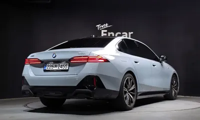 BMW 5-Series 2024, 35452 км, за 51335.53 USD