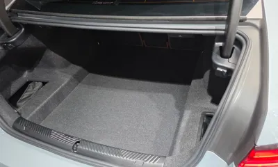 BMW 5-Series 2024, 35452 км, за 51312.08 USD - фото 30