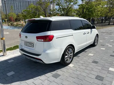 Kia Canival 2016, 86077 км, за 10076.05 USD