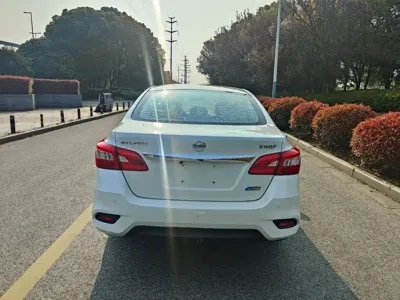 Nissan Sylphy 2018, 70000 км, за 4812.63 USD
