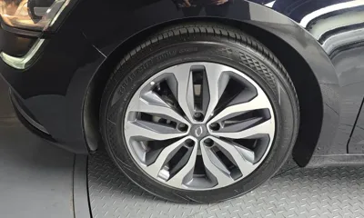 Renault-KoreaSamsung SM6 2017, 98986 км, за 5285.76 USD