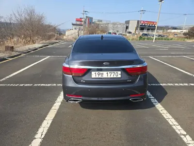Kia K9 2015, 163185 км, за 5200.54 USD