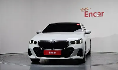 BMW 5-Series 2025, 29243 км, за 45537.48 USD