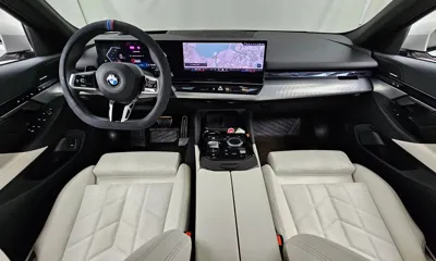 BMW 5-Series 2025, 29243 км, за 45537.48 USD - фото 7