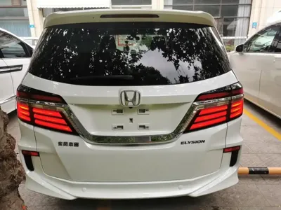 Honda Elysion 2017, 84100 км, за 16866.01 USD - фото 6