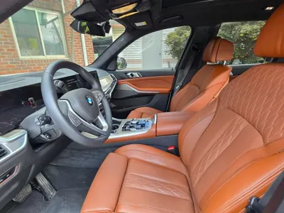 BMW X7 2024, 11100 км, за 69246.42 USD - фото 9