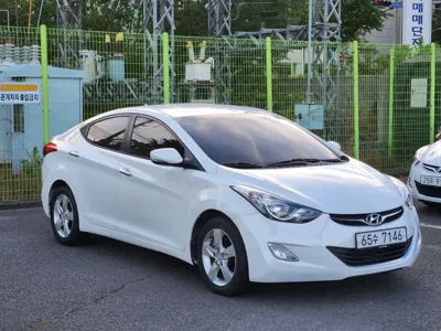 Hyundai Avante 2011, 42724 км, за 2599.35 USD