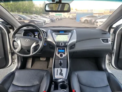 Hyundai Avante 2011, 42724 км, за 2595.63 USD - фото 9