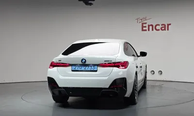 BMW i4 2025, 25610 км, за 36988.87 USD