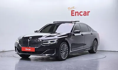 BMW 7-Series · 2021 год