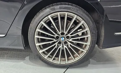 BMW 7-Series 2021, 120769 км, за 31203.27 USD