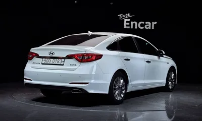 Hyundai Sonata 2016, 74475 км, за 5846.03 USD