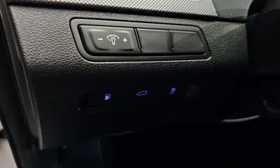 Hyundai Sonata 2016, 74475 км, за 5846.03 USD - фото 17