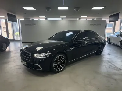 Mercedes-Benz S-Class · 2023 год