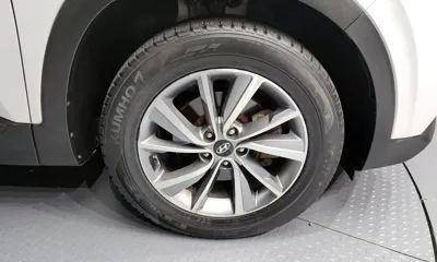 Hyundai Santafe 2019, 102821 км, за 10838.15 USD