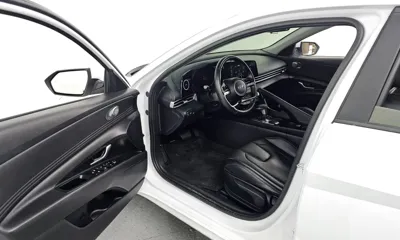 Hyundai Avante 2022, 48131 км, за 11049.73 USD - фото 10