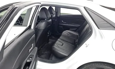 Hyundai Avante 2022, 48131 км, за 11049.73 USD - фото 12